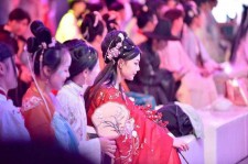 迁西汉服模特兼职(想做汉服模特去哪里找)
