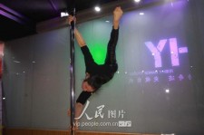 迁西钢管舞女神(女星钢管舞)