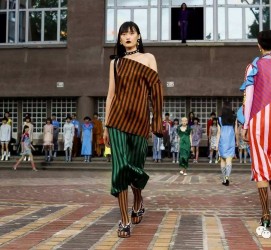 迁西广西民族大学兼职模特李琳(2022年即将升为公办的大学)