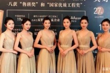 迁西模特能够兼职吗(模特能够兼职吗百度)