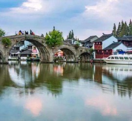 迁西上海旅游攻略(上海旅游攻略手抄报)