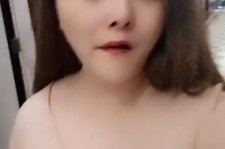 迁西美院系花兼职死商务模特(美院系花兼职商务模特第2部一边看球一边玩)