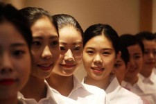 迁西私人伴游招聘 度假区万元月薪招“泳装伴游”