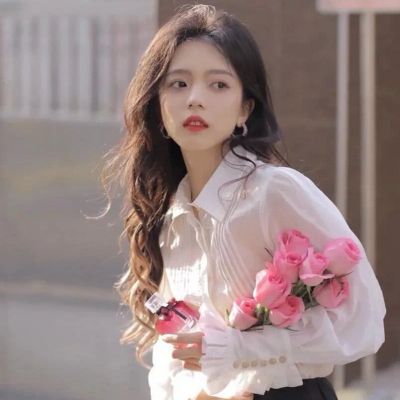 迁西想要应聘去伴游公司上班，但是却不晓得该怎么做