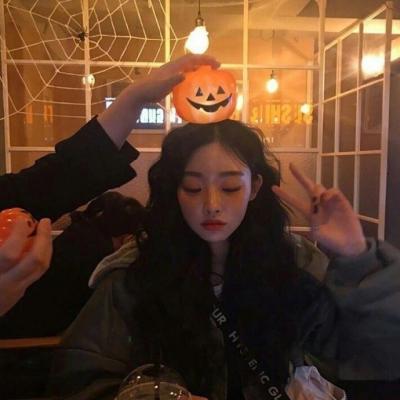 迁西伴游玩耍释放压力，尽情放松表情