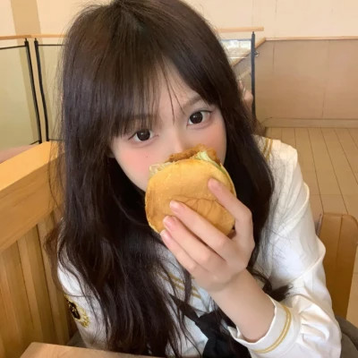 迁西伴游女生李心怡的资料