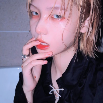 迁西伴游女生樱花漫舞的资料