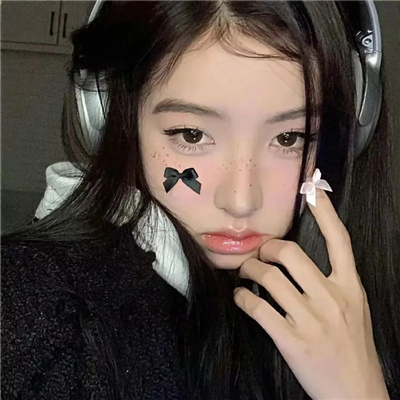 迁西伴游女生纳兰清越的资料
