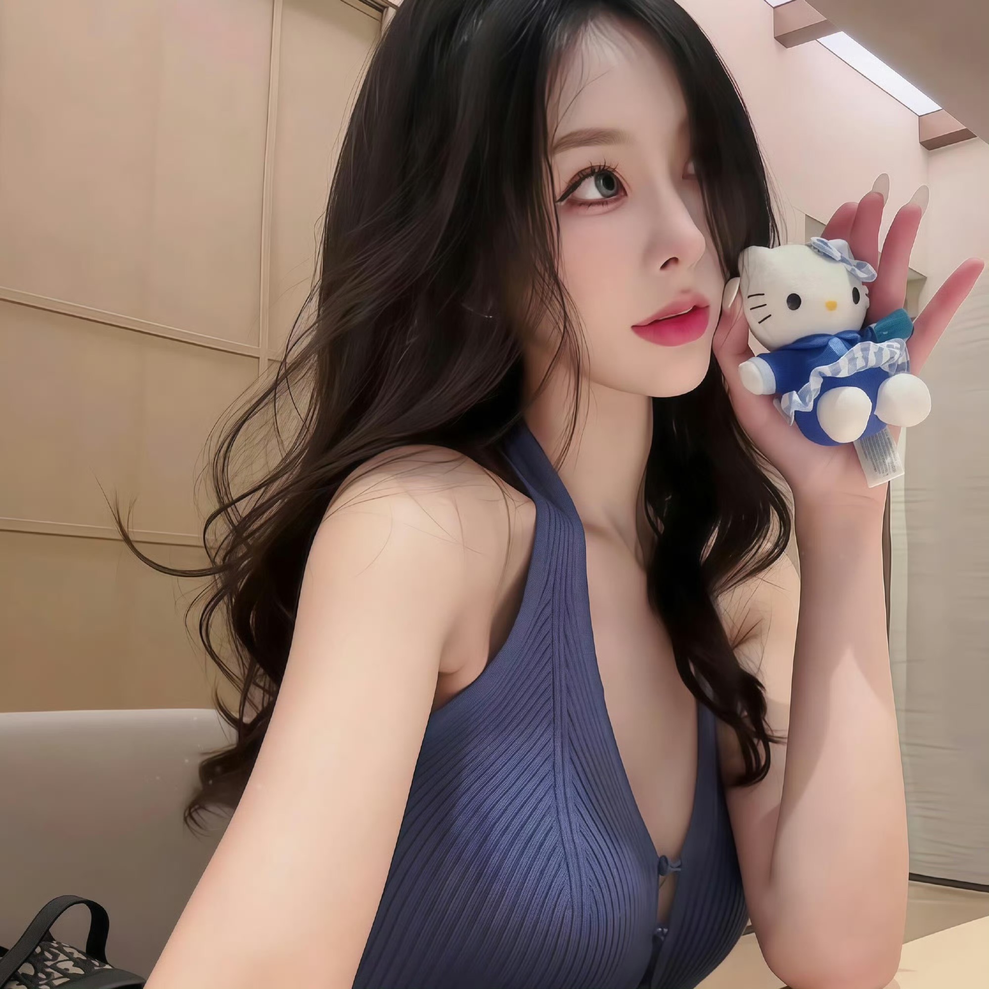 迁西伴游女生鹿小婷的资料