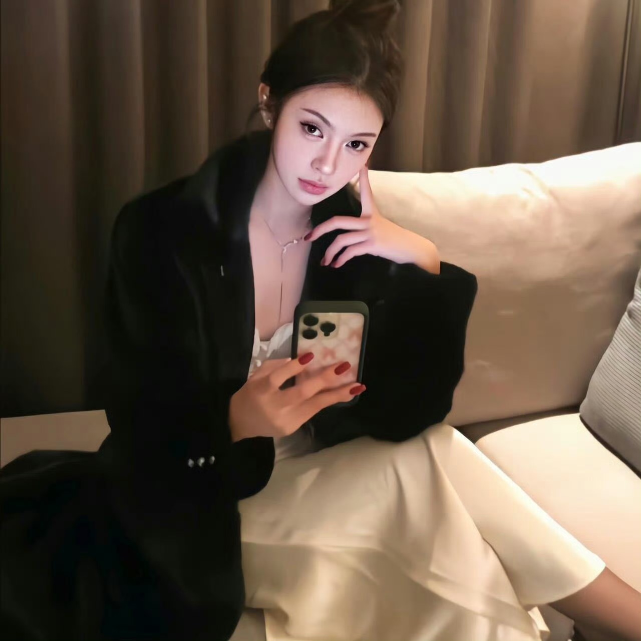迁西伴游女生周语言的资料