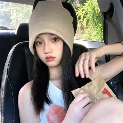 迁西伴游女生乙傲薇的资料