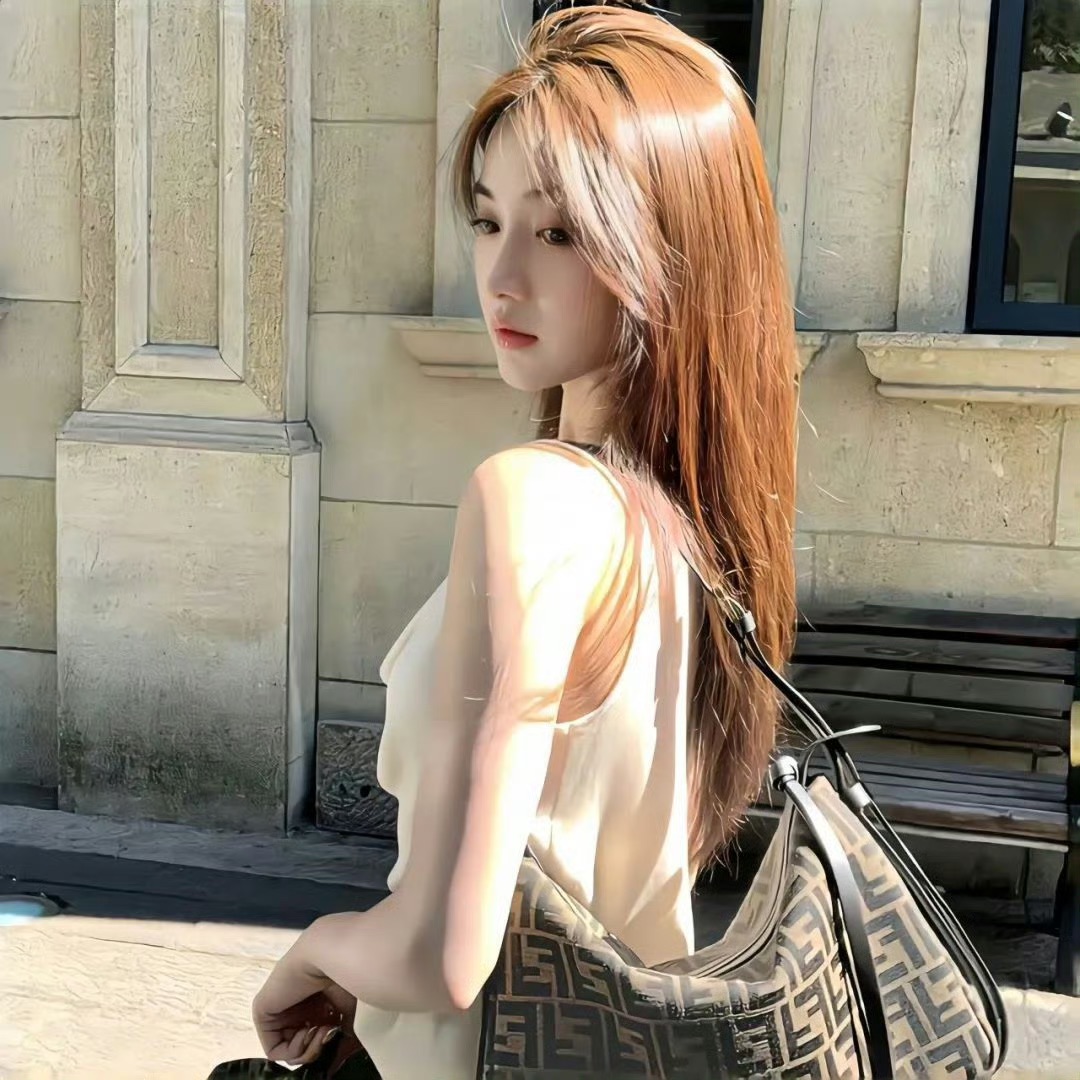 迁西伴游女生夏夏的资料