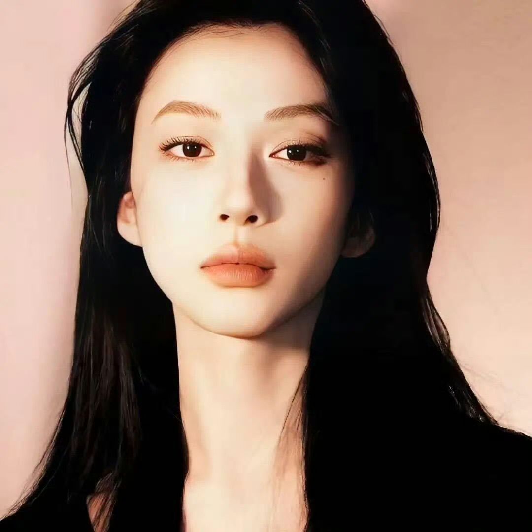 迁西伴游女生佘锦的资料