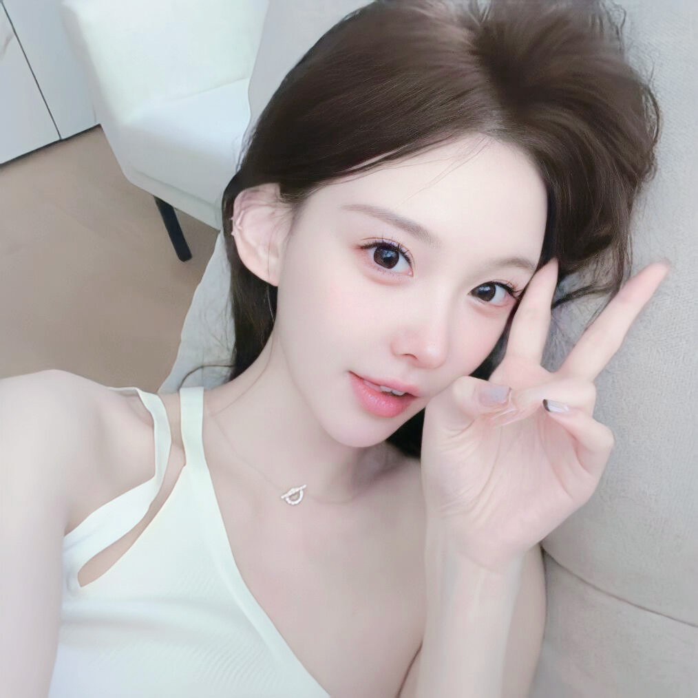 迁西伴游女生 | Elsa的资料